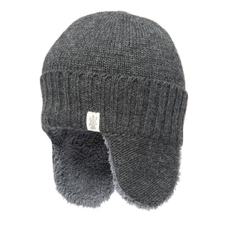The Rib Band Earflap Hat is an ideal choice for winter, featuring a ribbed brim and attached ear flaps in grey wool. Its interior is lined with soft, fluffy fabric to provide extra warmth, and the front showcases a small logo.
